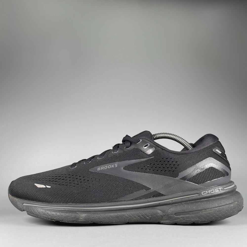 Brooks Ghost 15 Men's Size 11 D Black Running Shoes Athletic Casual Sneakers GUC